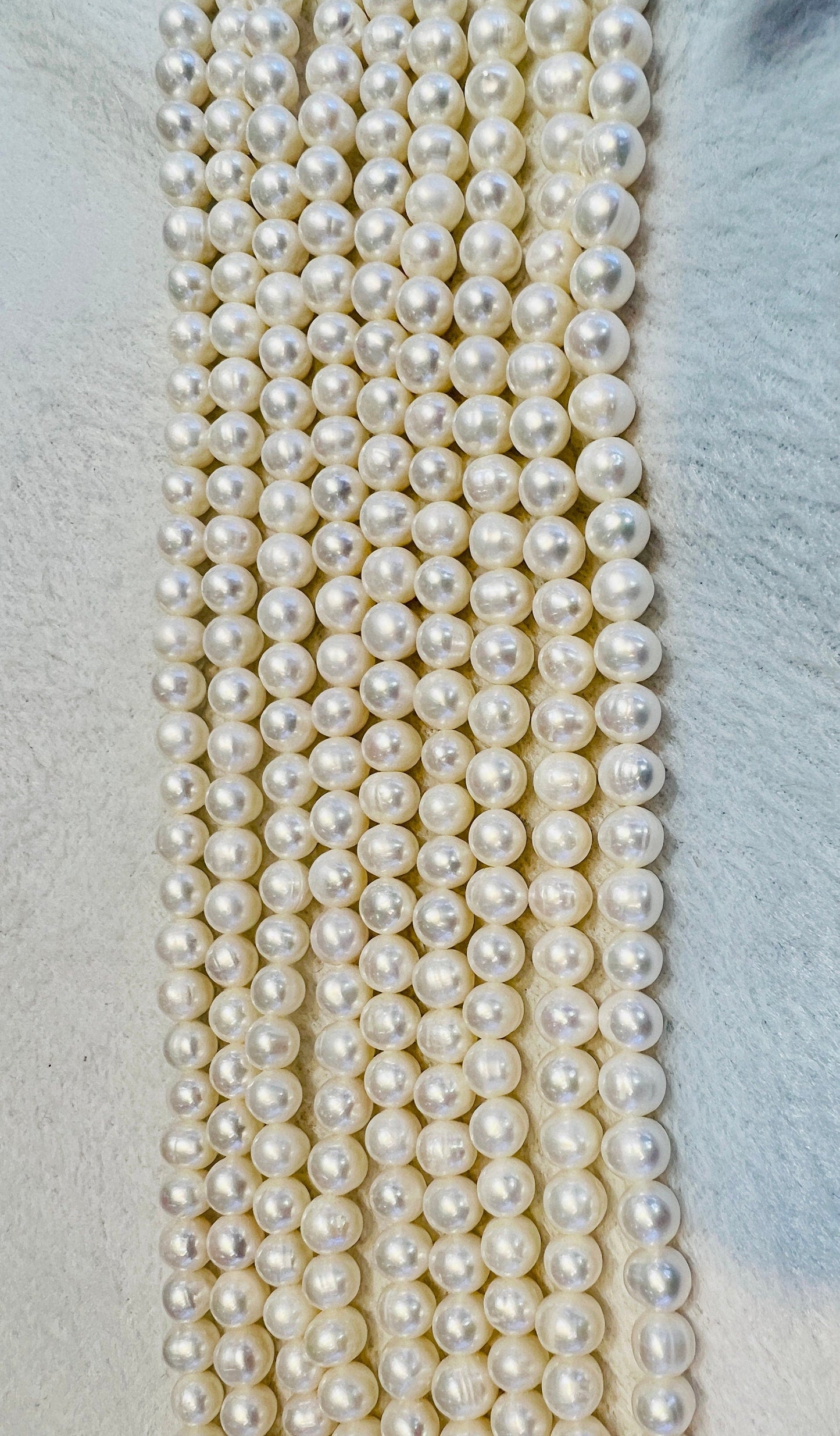Round Shape Pearls AAAAA Quality