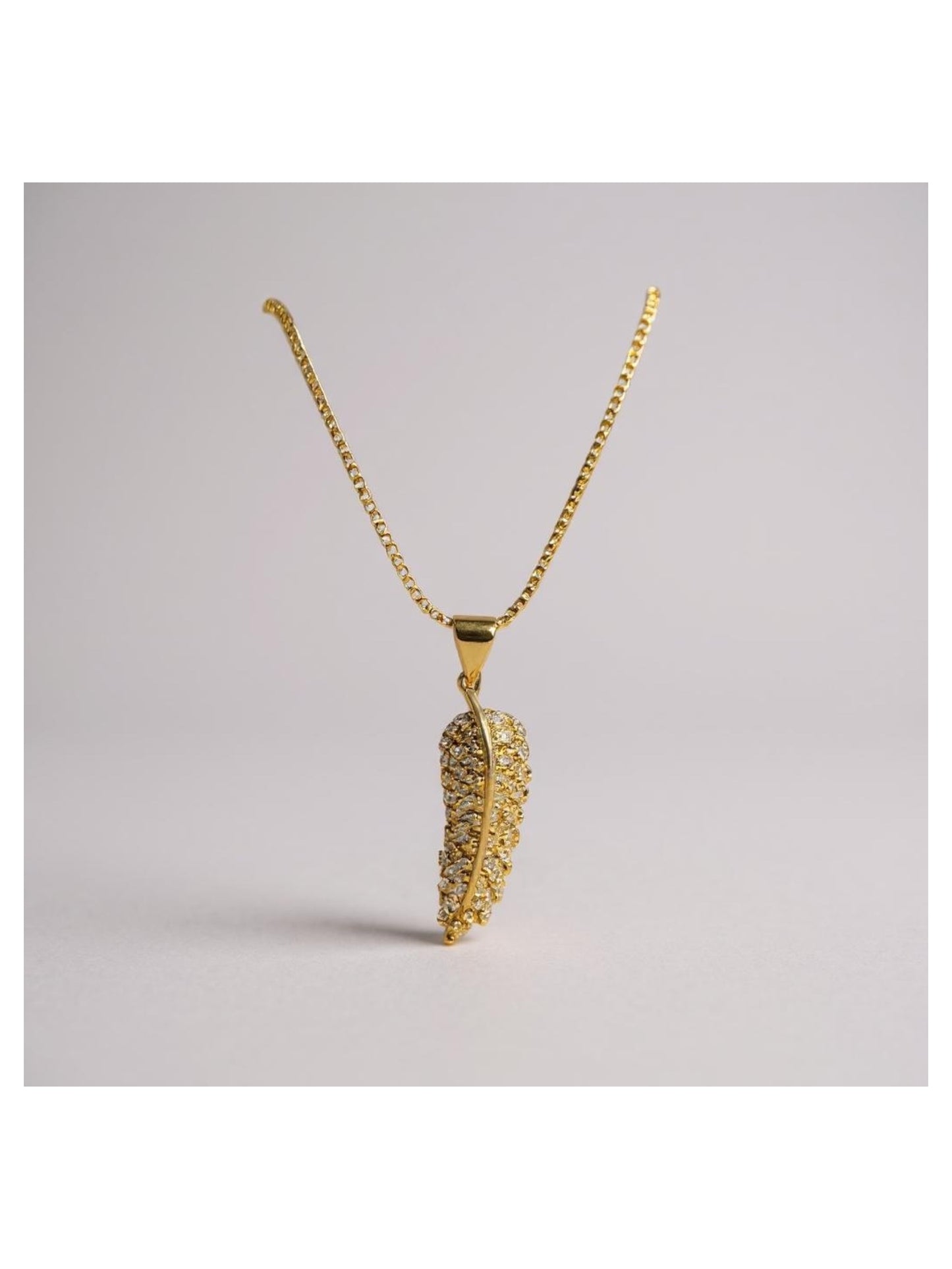 18K Gold Colour Polish Leaf Shappe Pendant with Chain and Extension