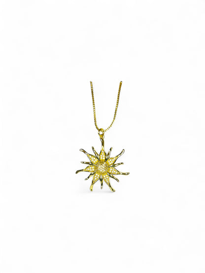 18K Gold Colour Polish Sun Shape Pendent with Chaim & Extension