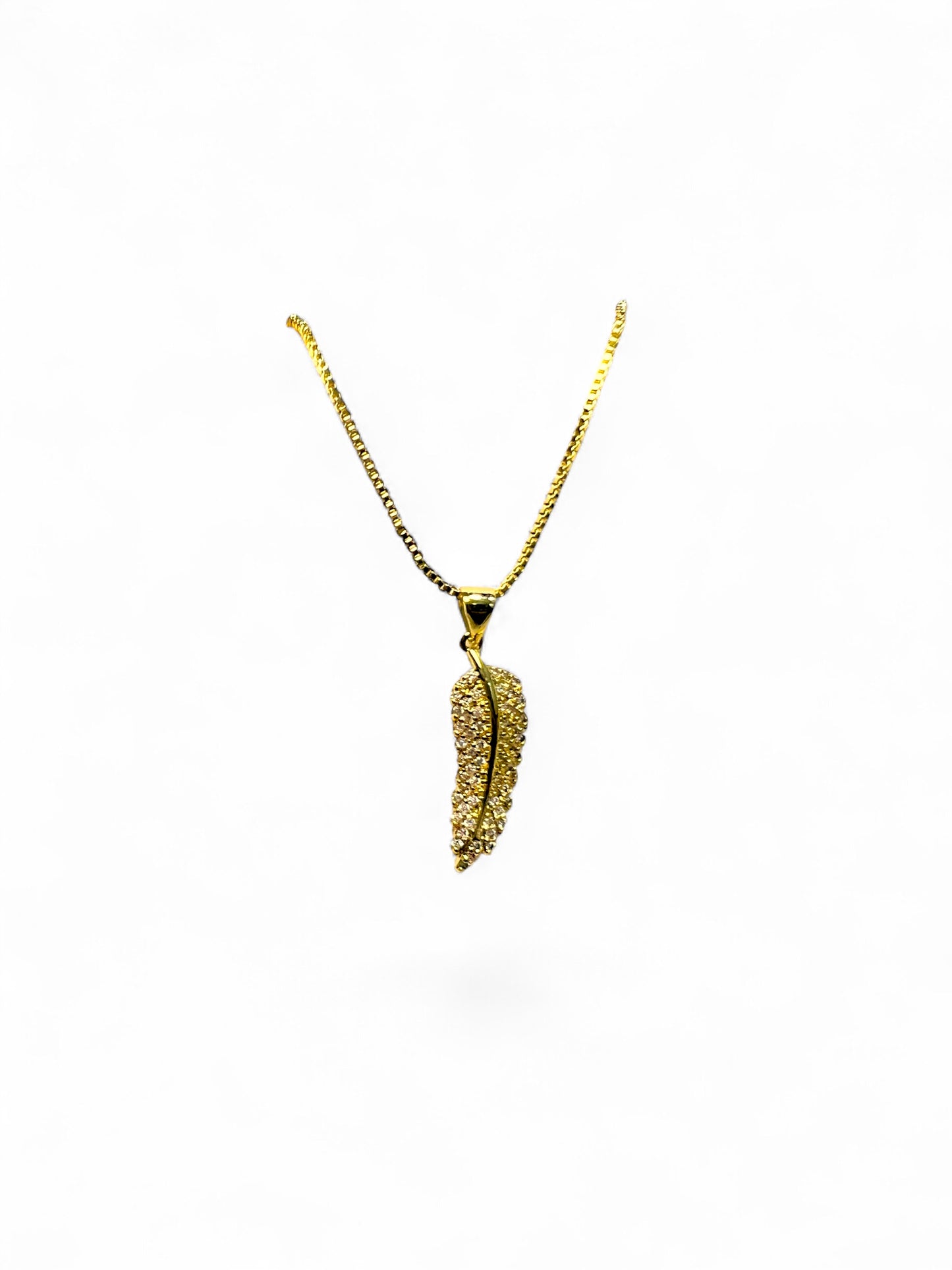 18K Gold Colour Polish Leaf Shappe Pendant with Chain and Extension